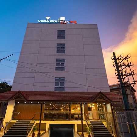 Vera By Bisque Hebbal - Manyata Tech Park Bangalore Buitenkant foto