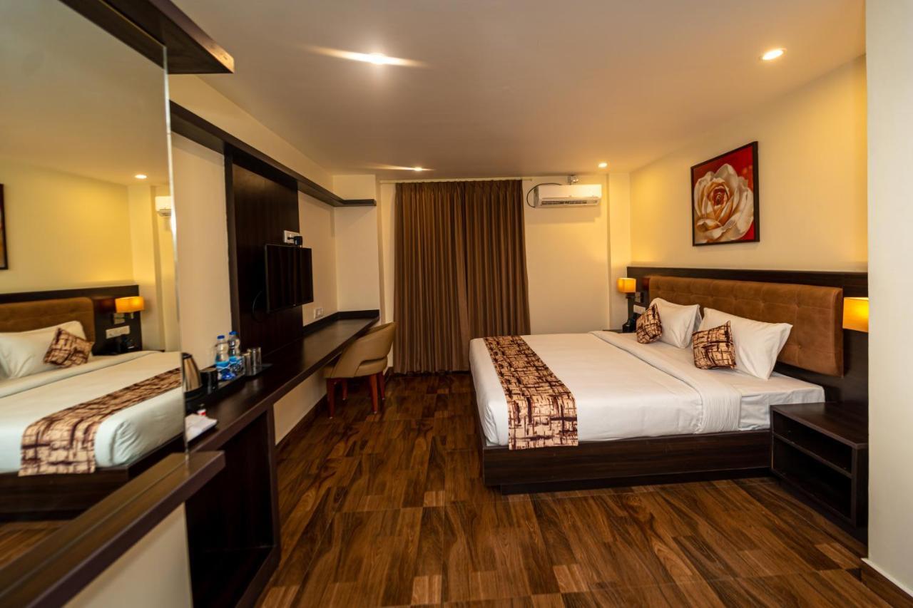 Vera By Bisque Hebbal - Manyata Tech Park Bangalore Buitenkant foto